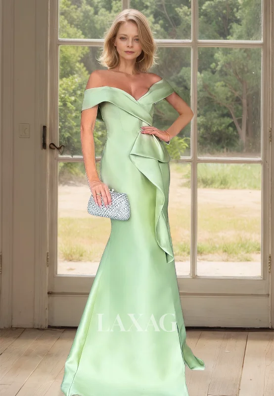 Spring Fashion Pleated V-Neck Sleeveless Fitted Mother of the Bride Dress Pleated Satin Sweep Train Cocktail Gowns