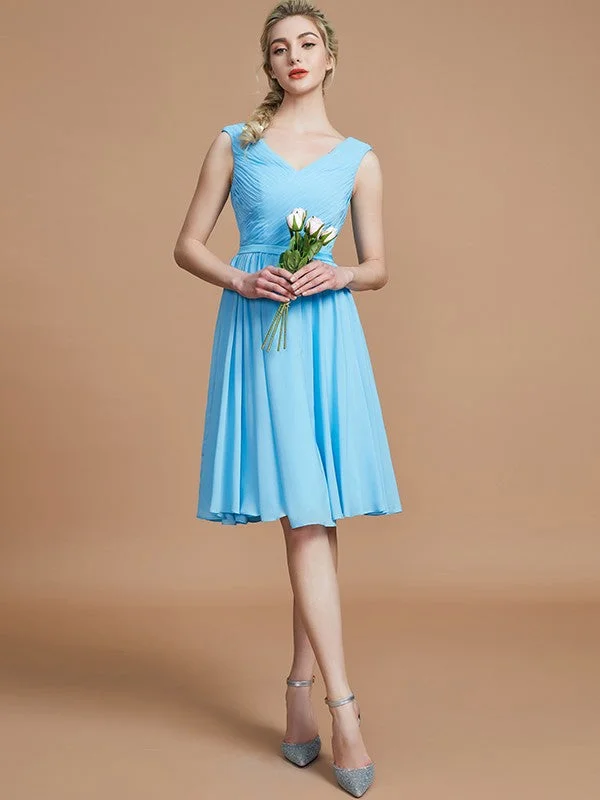 Early Access To Art Deco Styles Sale A-Line/Princess V-neck Sleeveless Ruched Short/Mini Chiffon Bridesmaid Dresses