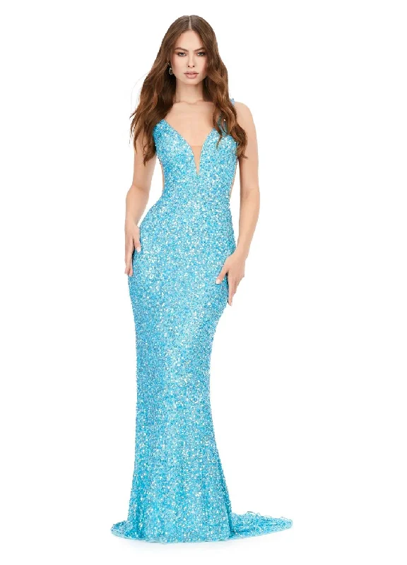 Score Big On Glamorous Red - Carpet Styles Calista Gown