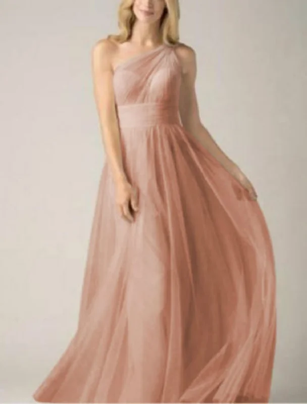 Seasonal Trends A-Line Bridesmaid Dress One Shoulder Sleeveless Elegant Floor Length Tulle