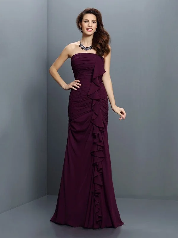 Score Big On Glamorous Red - Carpet Styles Trumpet/Mermaid Strapless Pleats Sleeveless Long Chiffon Bridesmaid Dresses