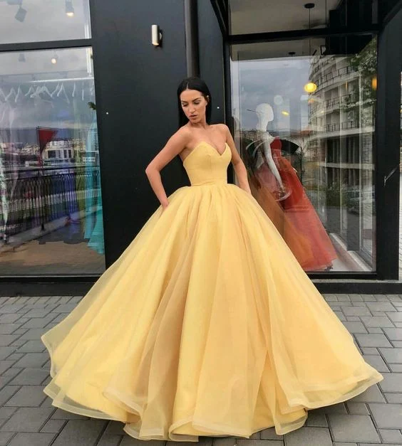 Fashion-Forward Outfits Yellow Ball Gown Prom Dress with Puffy Skirt cg1203