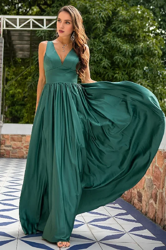 Chic Outfits Green deep V-neck backless and floor length bridesmaid dress