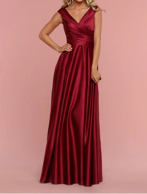 First Order Discount A-Line Bridesmaid Dress Straps / Plunging Neck / V Neck Short Sleeve Plus Size Floor Length Shantung / Jersey with Pleats / Draping / Ruching