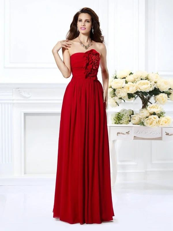 Spring Fashion A-Line/Princess Strapless Hand-Made Flower Sleeveless Long Chiffon Bridesmaid Dresses