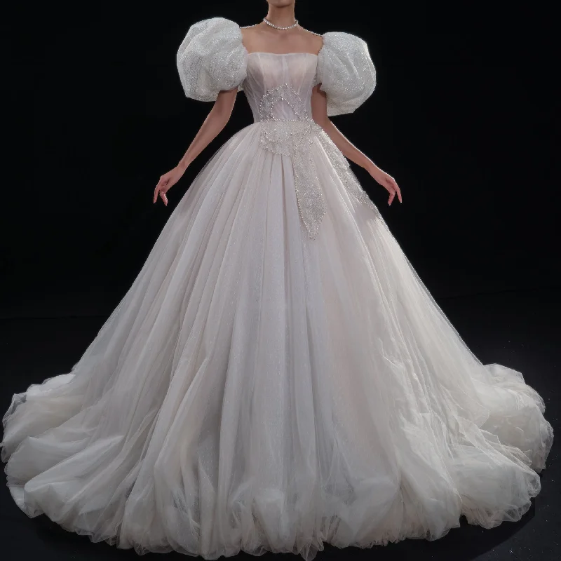 End - Of - Month Blowout Puffy Short Sleeve Ball Gown Tulle Wedding Dress with Low Back