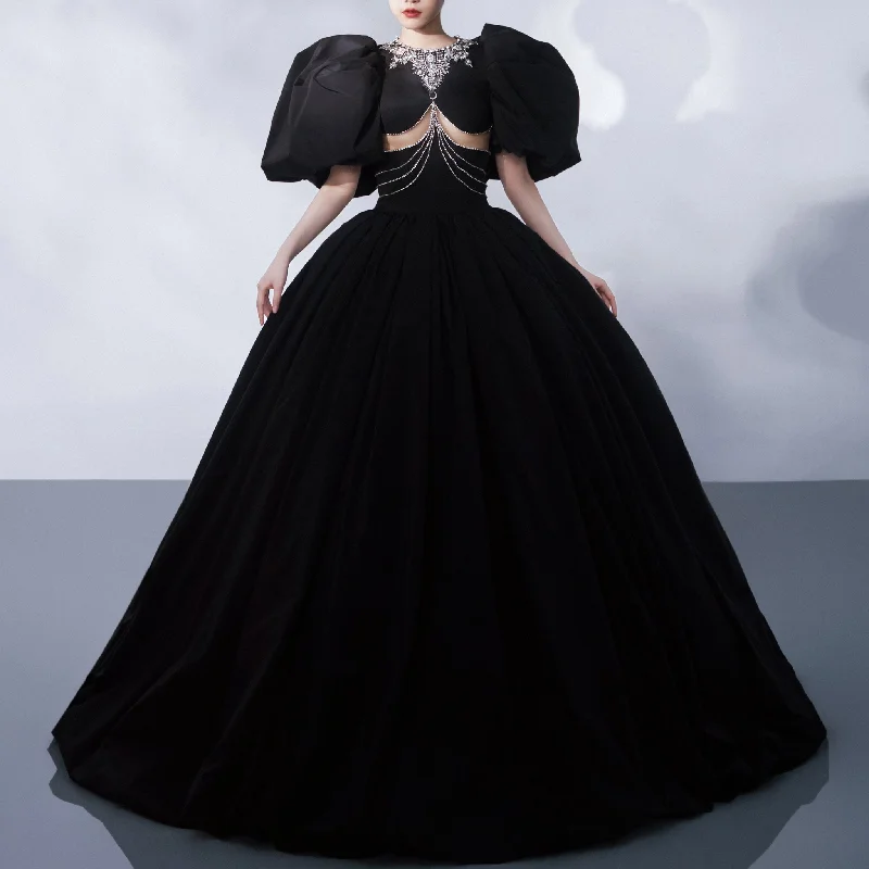 Fashion-Forward Sexy Ball Gown Black Wedding Dress with Short Puffy Sleeves