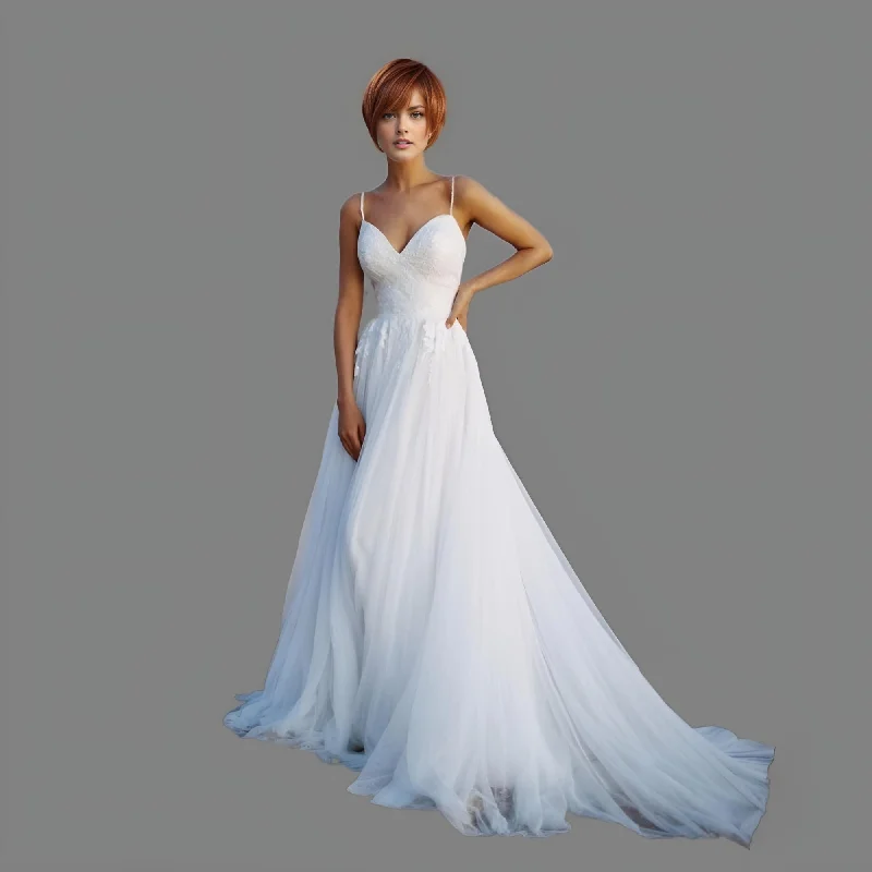 Fashion-Forward Outfits MAYRA Wedding Dress