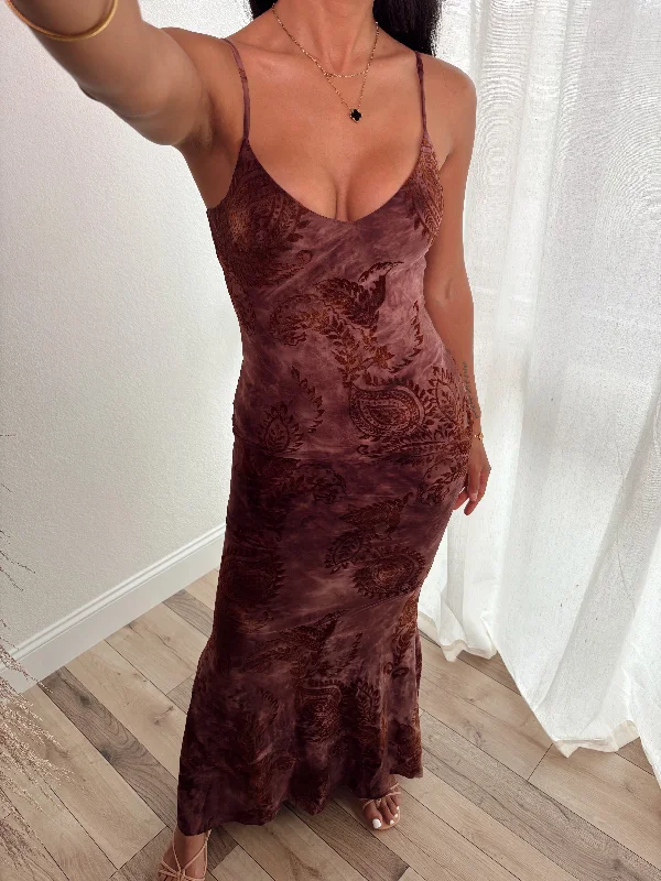 Elevate Your Wardrobe Angelique Burnt Out Maxi Dress